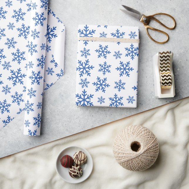 Blue Snowflakes Pattern for Holiday Gift Seamless Wrapping Paper (Crafts)