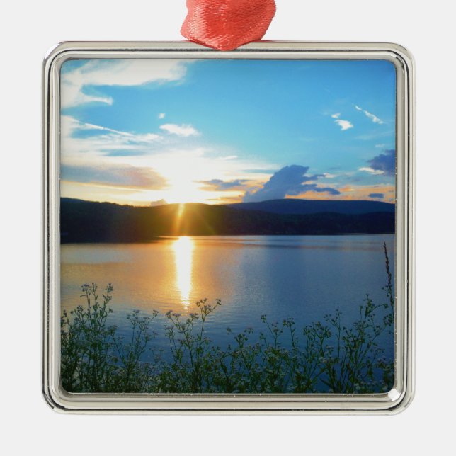 Blue sunset on lake metal tree decoration (Front)