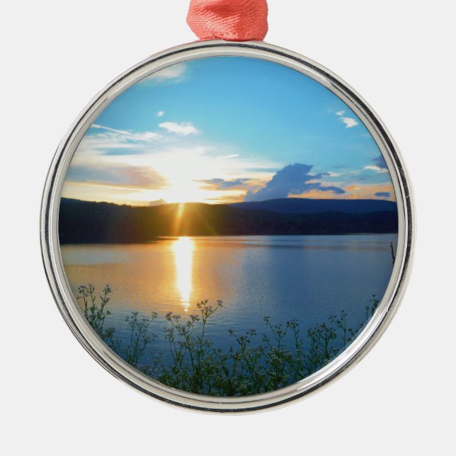 Blue sunset on lake metal tree decoration (Front)