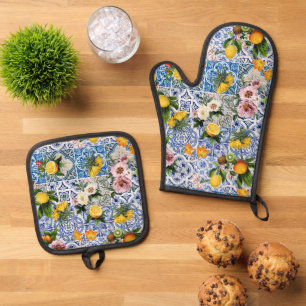 Blue tiles Mediterranean Floral Oven Mitt & Pot Holder Set