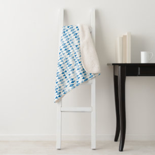 blue triangle pattern sherpa blanket