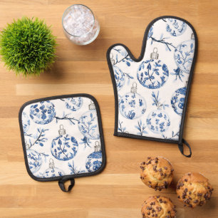 Blue White Chic Floral Christmas Ornaments Oven Mitt & Pot Holder Set