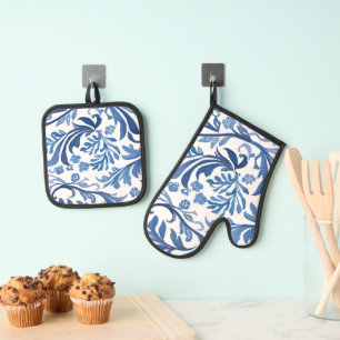 Blue & White Floral Design   Chinoiserie Pattern Oven Mitt & Pot Holder Set