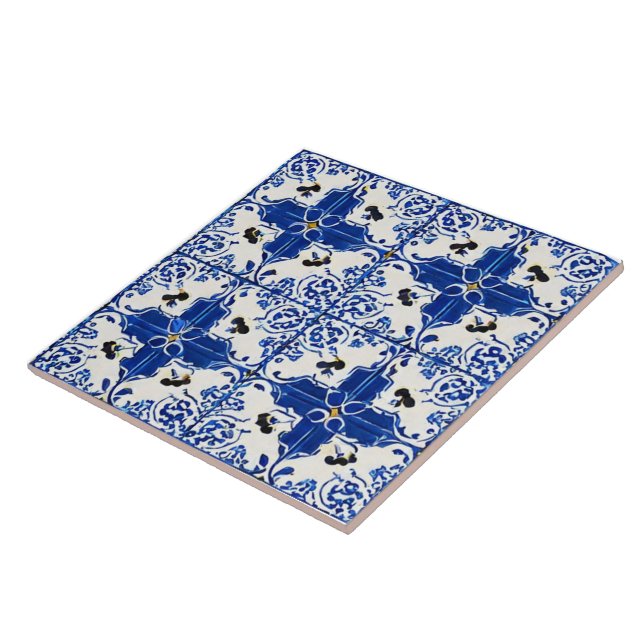 Blue white flower inspired Mediterranean style Tile (Side)