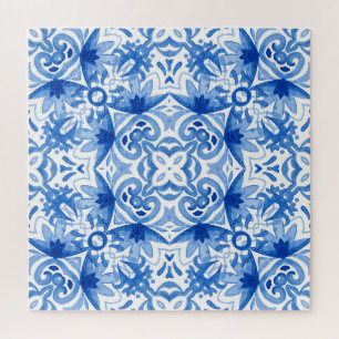 Blue white tile, watercolor seamless pattern. jigsaw puzzle