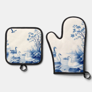 Blue Willow Swans Lake Scene Oven Mitt & Pot Holder Set