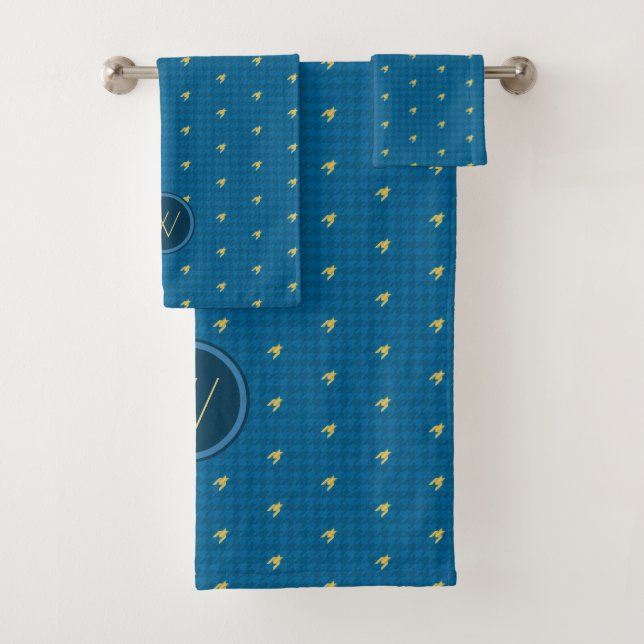 Blue with Gold Accent Houndstooth Towel Set (Insitu)
