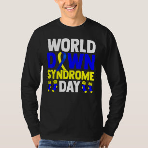 Blue Yellow Socks World Down Syndrome Awareness Da T-Shirt