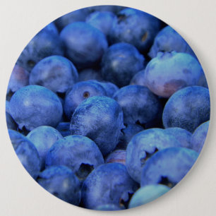 blueberry pile 6 cm round badge