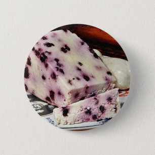Blueberry White Stilton 6 Cm Round Badge