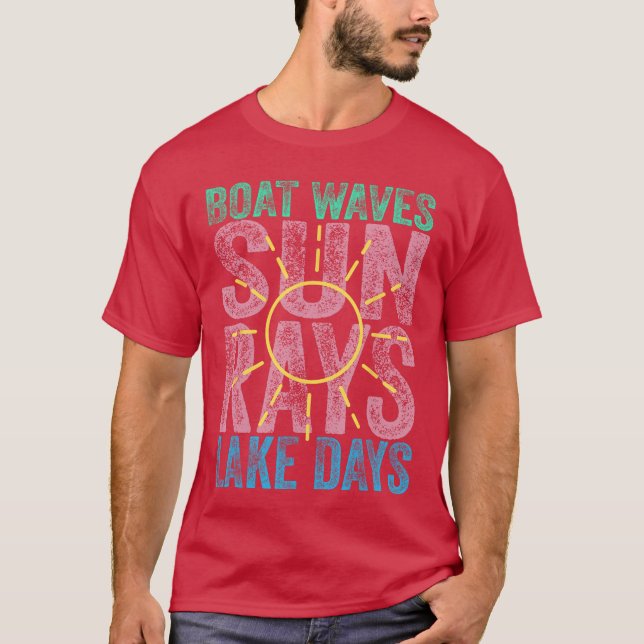 Boat Waves Sun Rays Lake Days Cute Retro 70s Summe T-Shirt (Front)