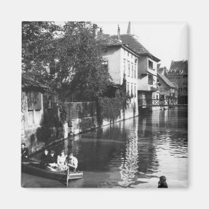 Boating on the river Gera at Erfurt Magnet
