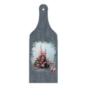 Bodegón de flores/Still life of flowers Cutting Board
