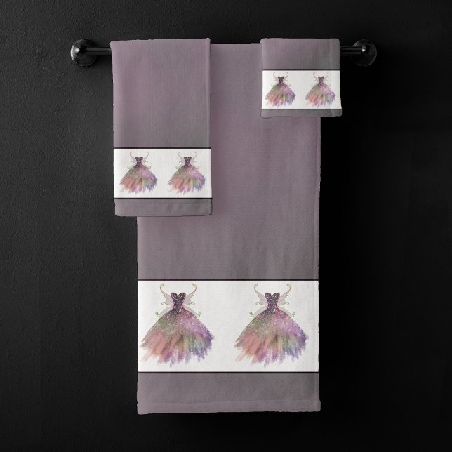 Bohemian Fairy Ball Gown | Muted Ombre Wine Sheen Bath Towel Set (Creator Uploaded)