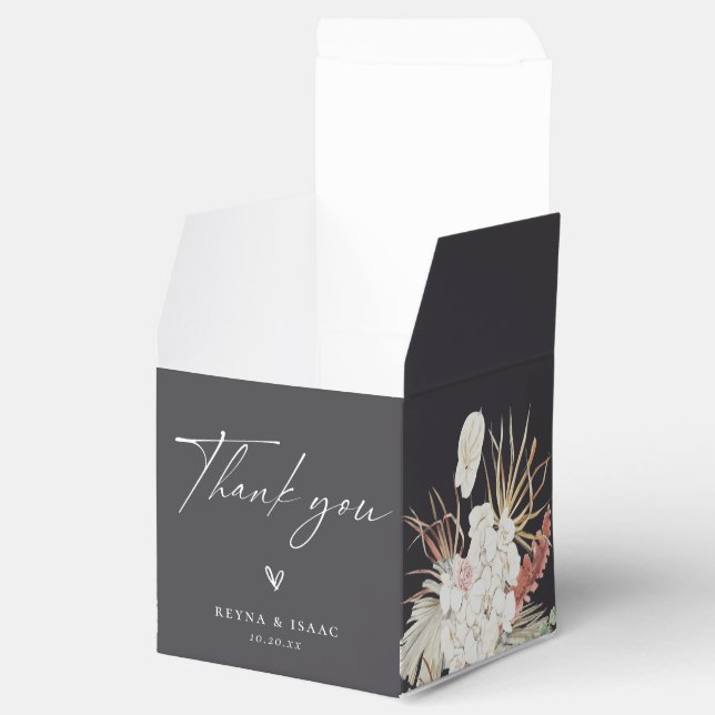 Bohemian Oasis Dried Botanical Favour Box (Opened)