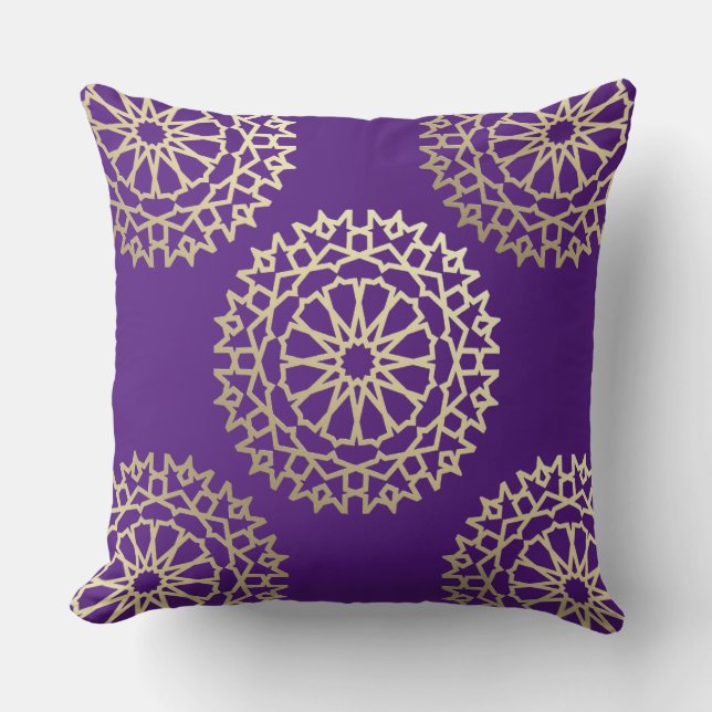Bohemian purple chic cushion (Front)