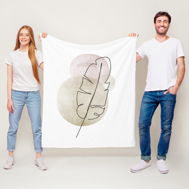 Boho beige feather fleece blanket (In Situ)