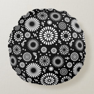 Boho flowers Black and White vector floral pattern Round Cushion