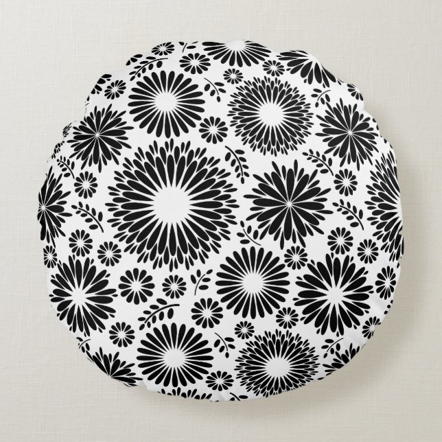 Boho flowers Black and White vector floral pattern Round Cushion (Front)