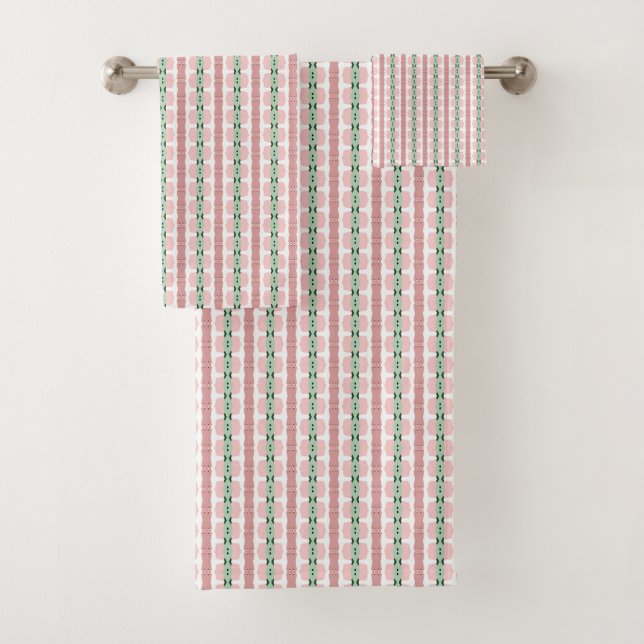 Boho Funky Retro Eclectic Pastel Christmas Stripe Bath Towel Set (Insitu)