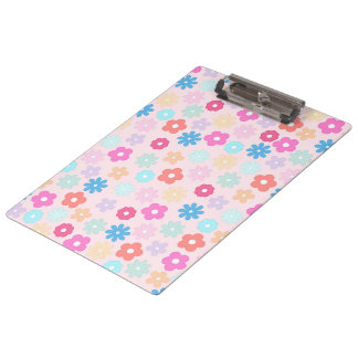 Boho Pink Daisy Flowers Pattern Clipboard