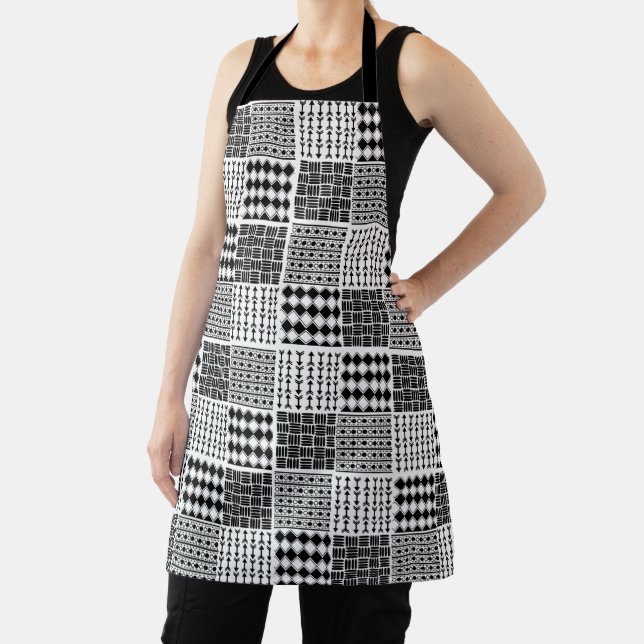 Boho Quilt Apron (Insitu)