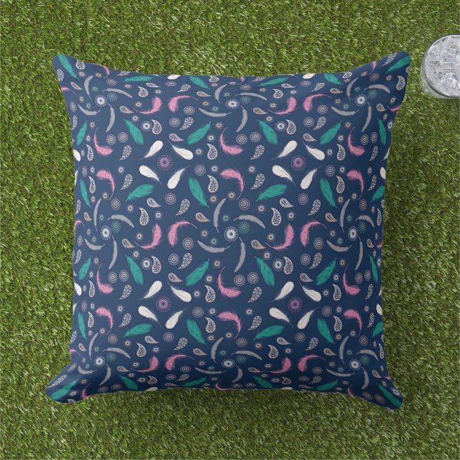 boho style feathers pattern cushion (Grass)