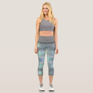 Bokeh Lights and Stripes Capri Leggings