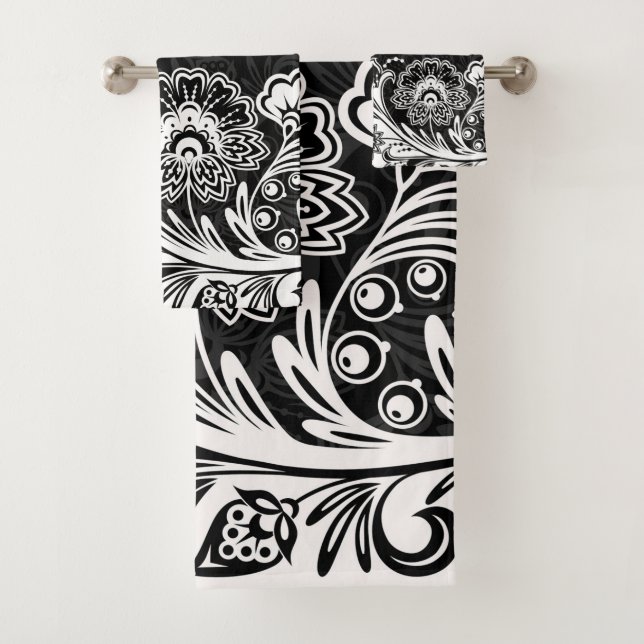 Bold Black White Floral Design Bath Towels Set (Insitu)