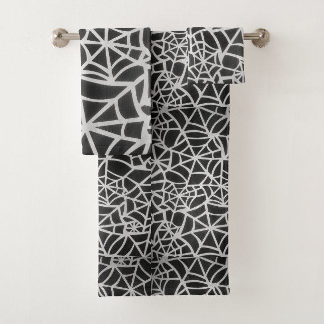 Bold Black & White Spider Web Geometric Pattern Bath Towel Set (Insitu)
