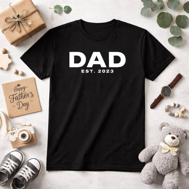 Bold Dad Established New Dad T-Shirt (Creator Uploaded)