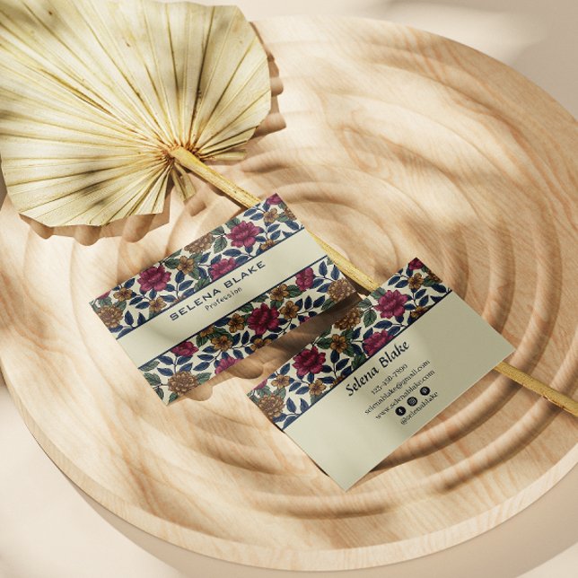 Bold Floral Elegance | Stylish Modern Business Card (Creator Uploaded)