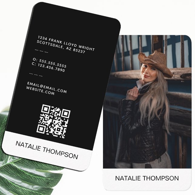 Bold Professional Modern Minimalist Trendy Chic Business Card (Creator Uploaded)