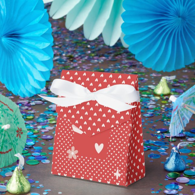 Bold Red Heart Love Design – Perfect for Custom Gi Favour Box (Party)