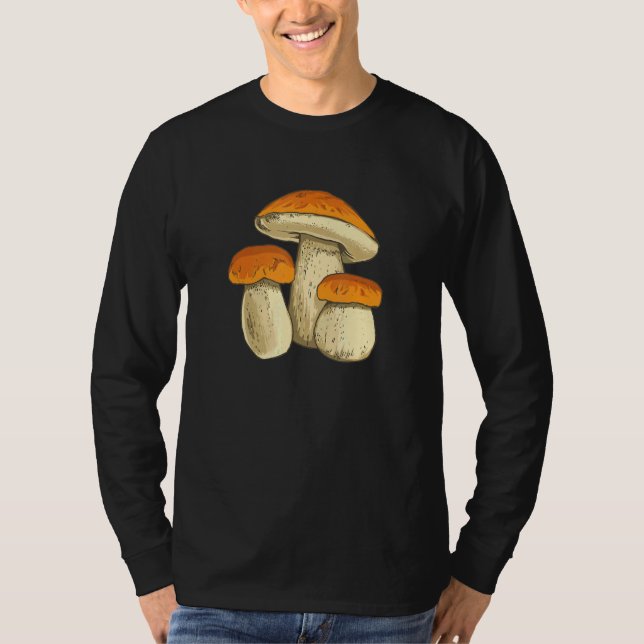 Boletus Mushrooms Collecting Mushroom Pickers T-Shirt (Front)
