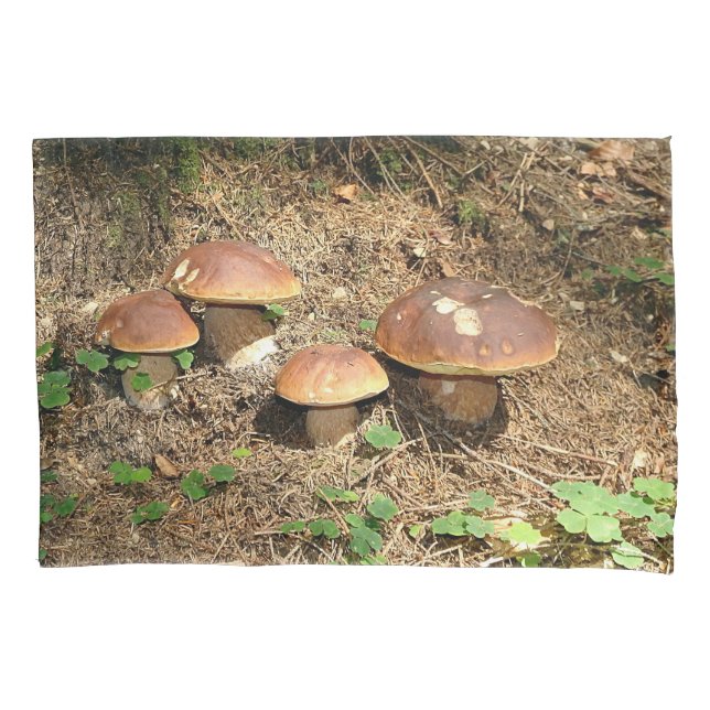 boletus pillowcase (Front)