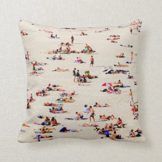 Bondi Bathers, 2016 (photo) | SVP Images Cushion