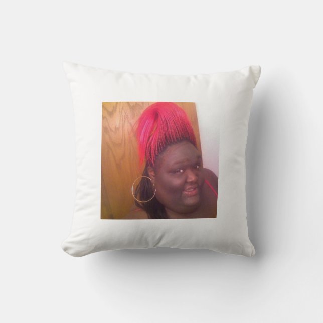 bonquisha pillow (Front)
