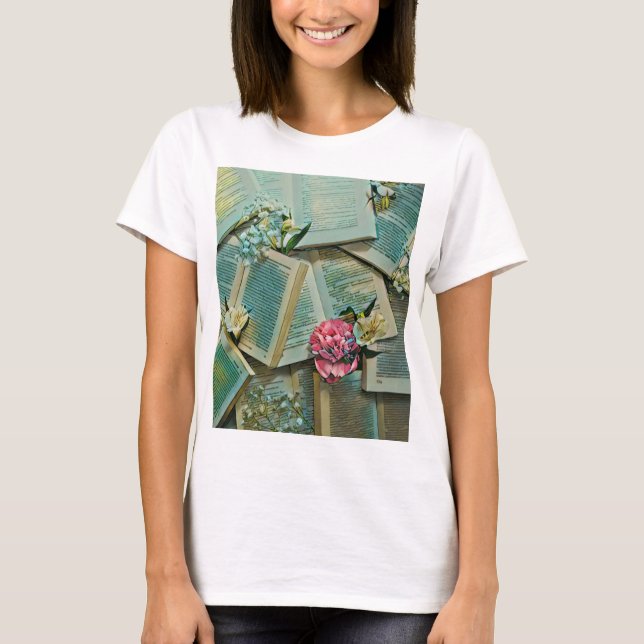 Book lover artwork T-Shirt (Front)