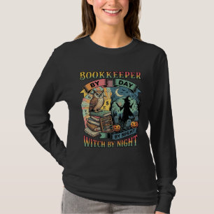 Bookkeeper Day Witch Night Halloween Owl Books Pum T-Shirt