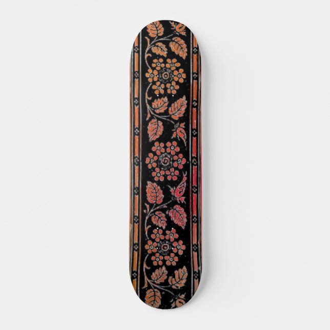 Border Skateboard (Front)