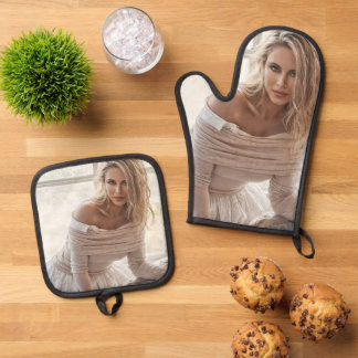 Born From Daylight oven mitt & pot holder set