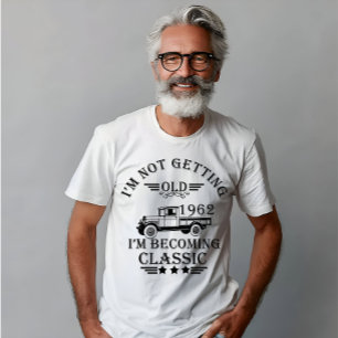 born in 1962 vintage birthday mens gift T-Shirt