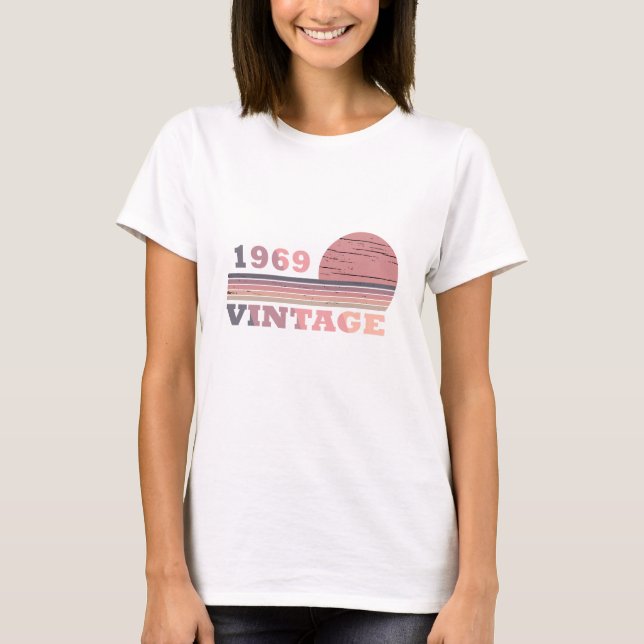 Born in 1969 vintage birthday T-Shirt (Front)