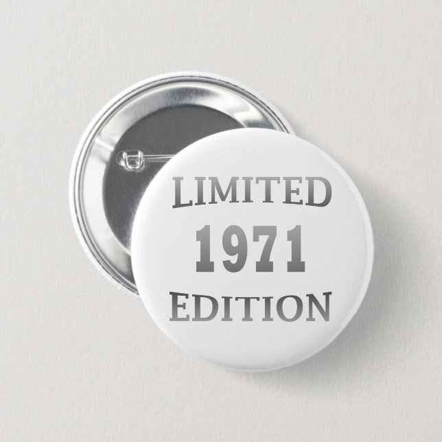 Born in 1971 birthday party 6 cm round badge (Front & Back)