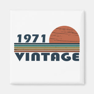 Born in 1971 vintage birthday magnet