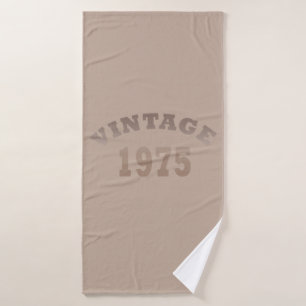 Born in 1975 vintage birthday gift bath towel