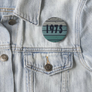 Born in 1975 vintage birthday party 6 cm round badge