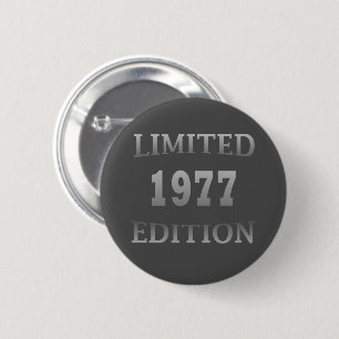 Born in 1977 elegant modern birthday party gift 6 cm round badge