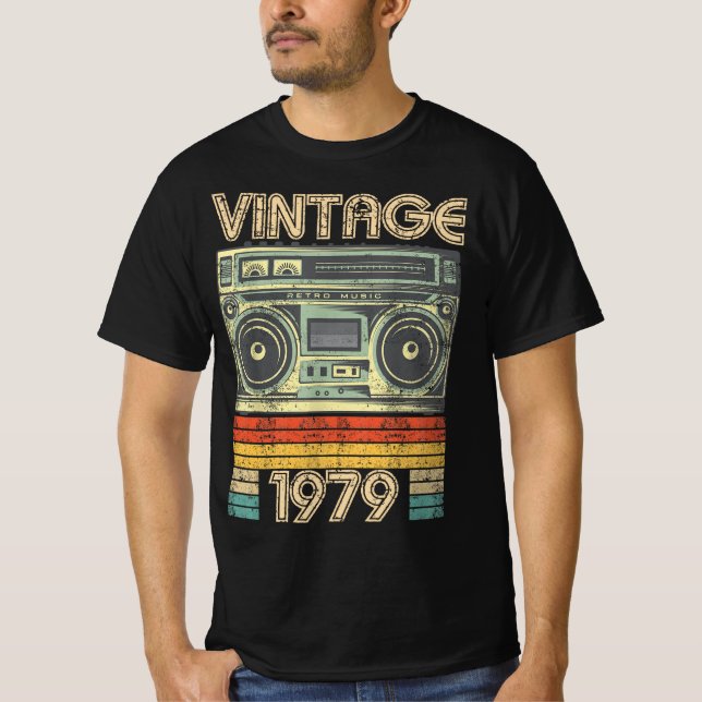 Born In 1979 Radio Retro, 1979 Birthday Gift T-Shirt (Front)